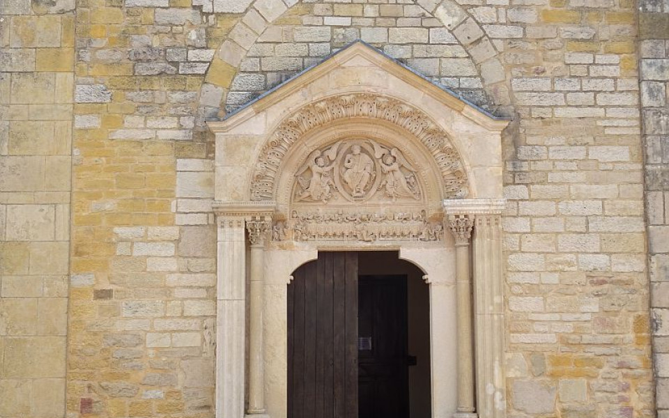 Tympan Saint-Julien-de-Jonzy - Crédits photo : DSL Véronique Givord