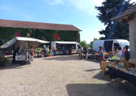 Petits marchés de Montceaux-L'Étoile
