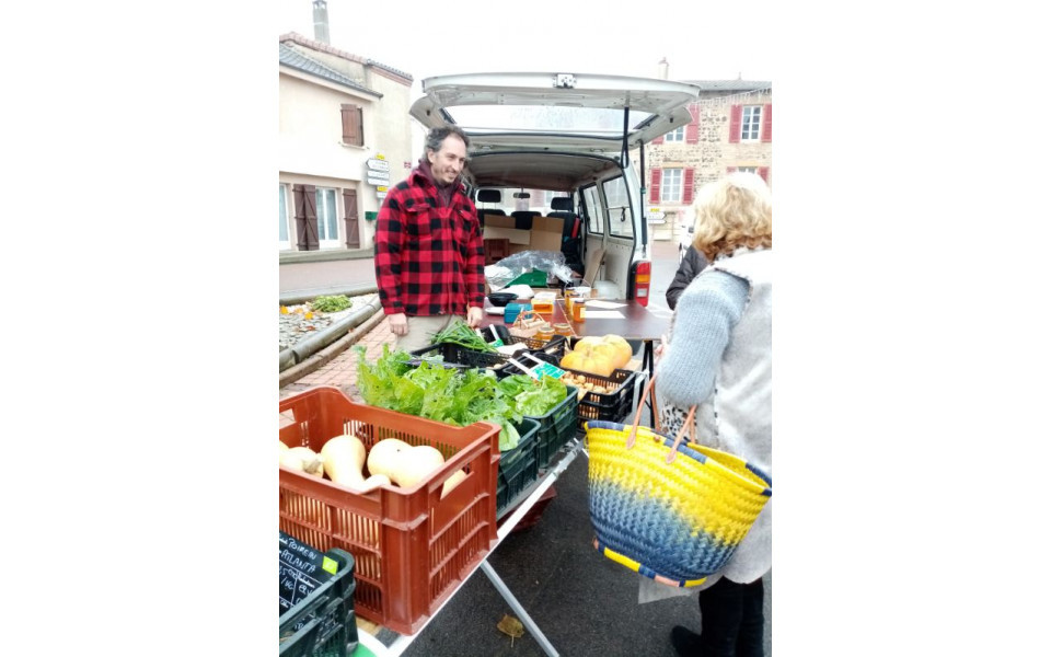 Les commerçants présents sur le marché : Erwan Petitjean - Crédits photo : Mairie de Melay / J.C. Ducarre
